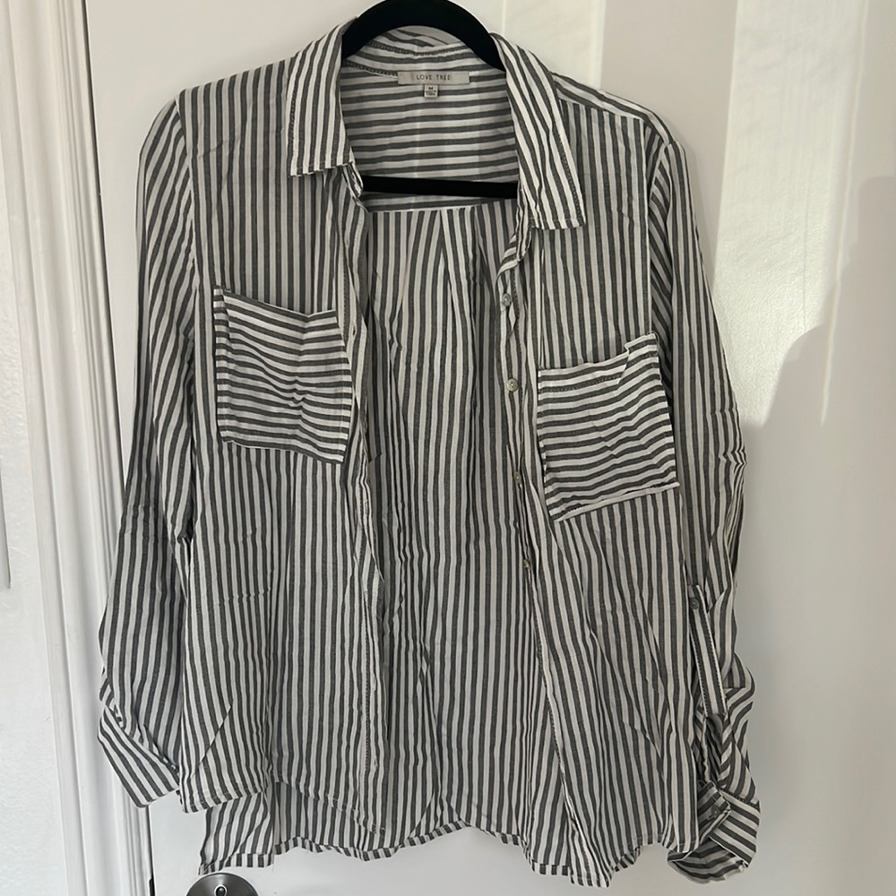 Women’s button down long sleeve. Stripes